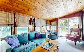 Otis Cottages